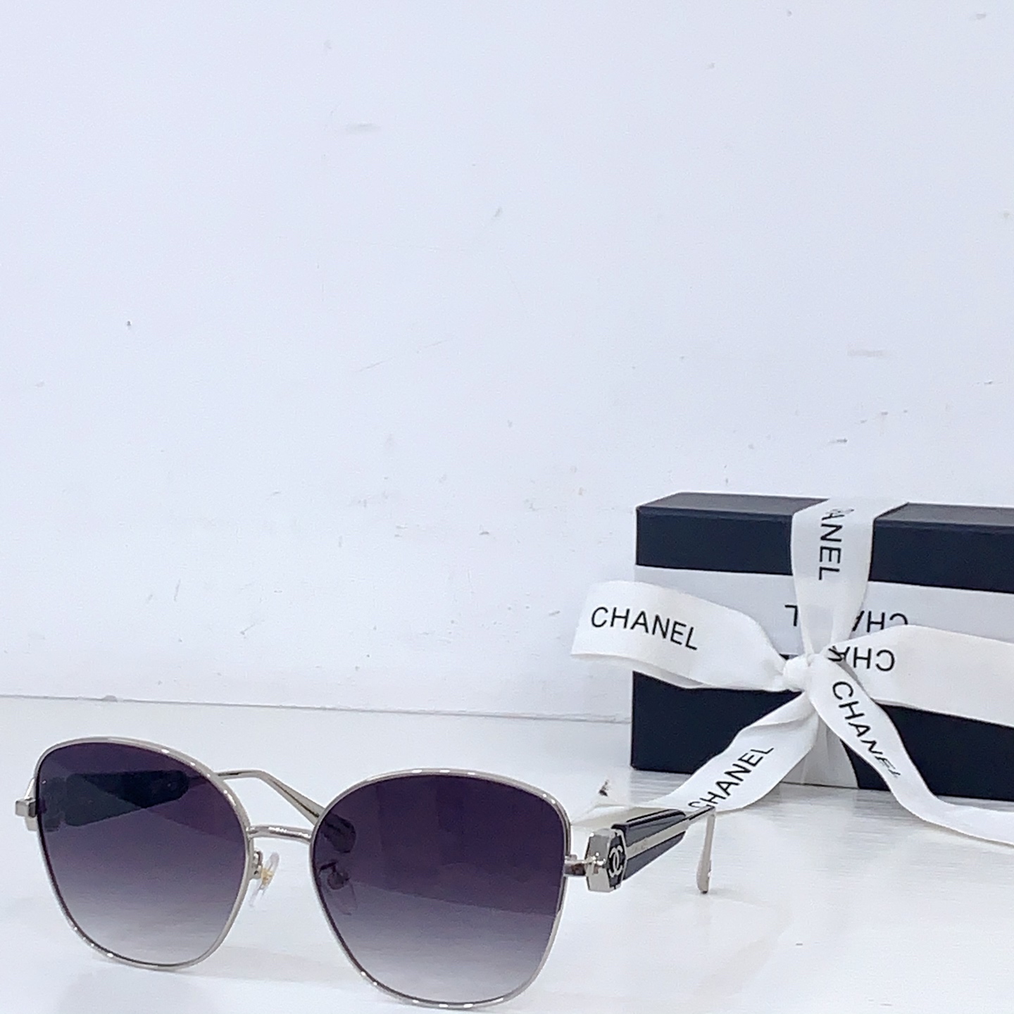 Chanel CHANE*