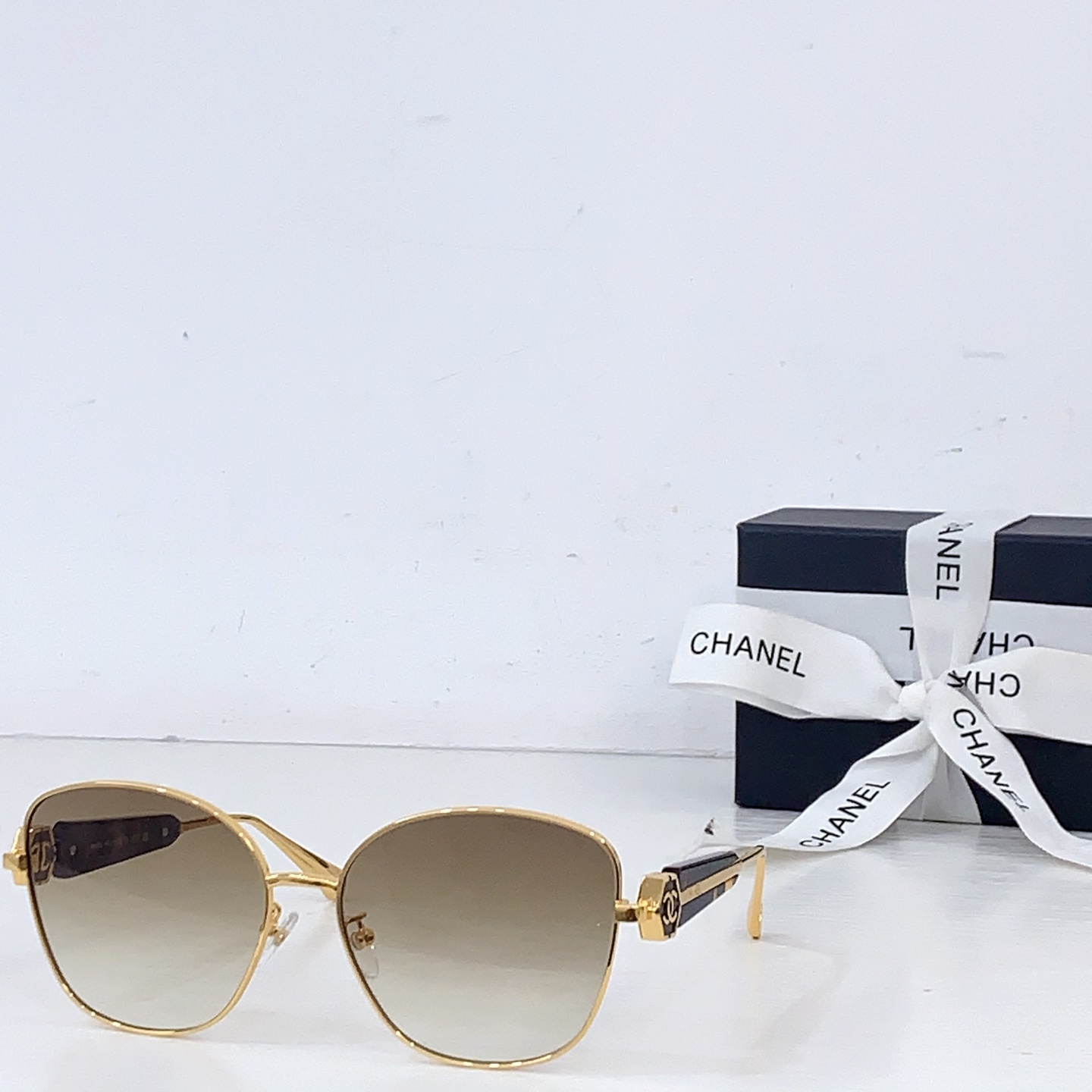Chanel CHANE*