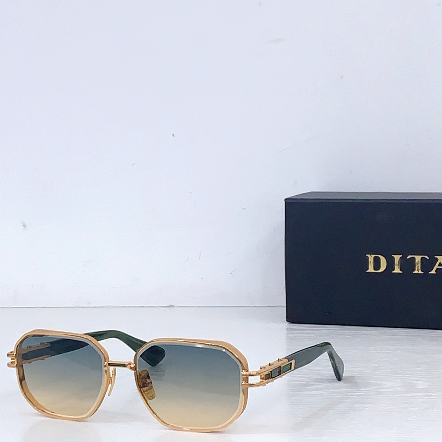 Unknown DITA*MODEL：DTS473-A