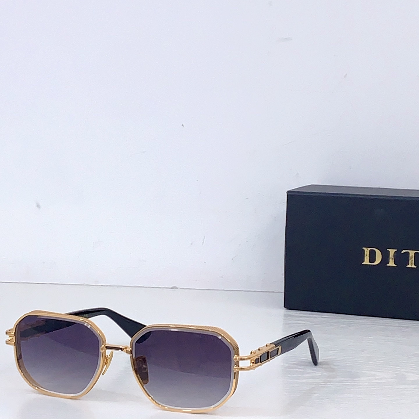 Unknown DITA*MODEL：DTS473-A