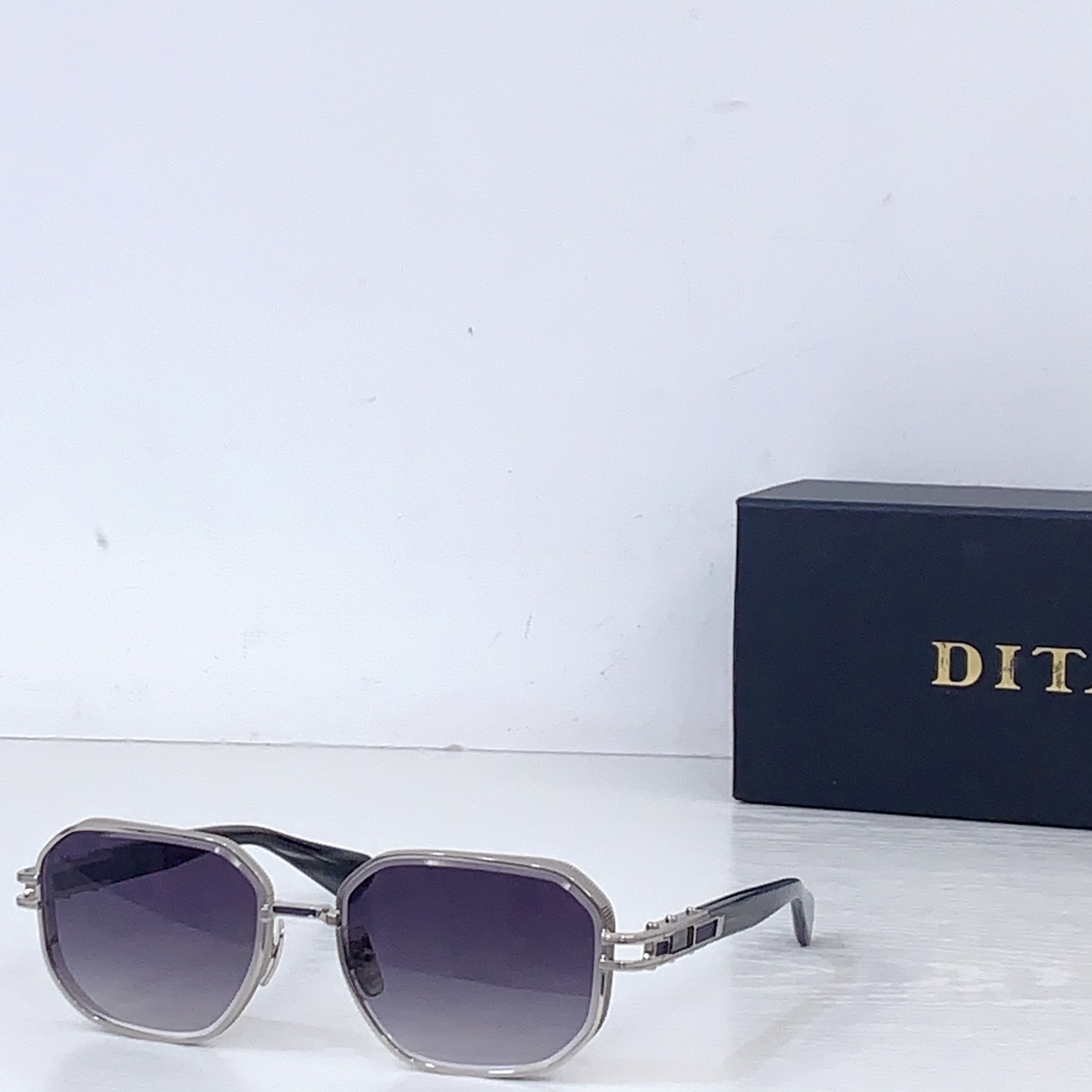 Unknown DITA*MODEL：DTS473-A