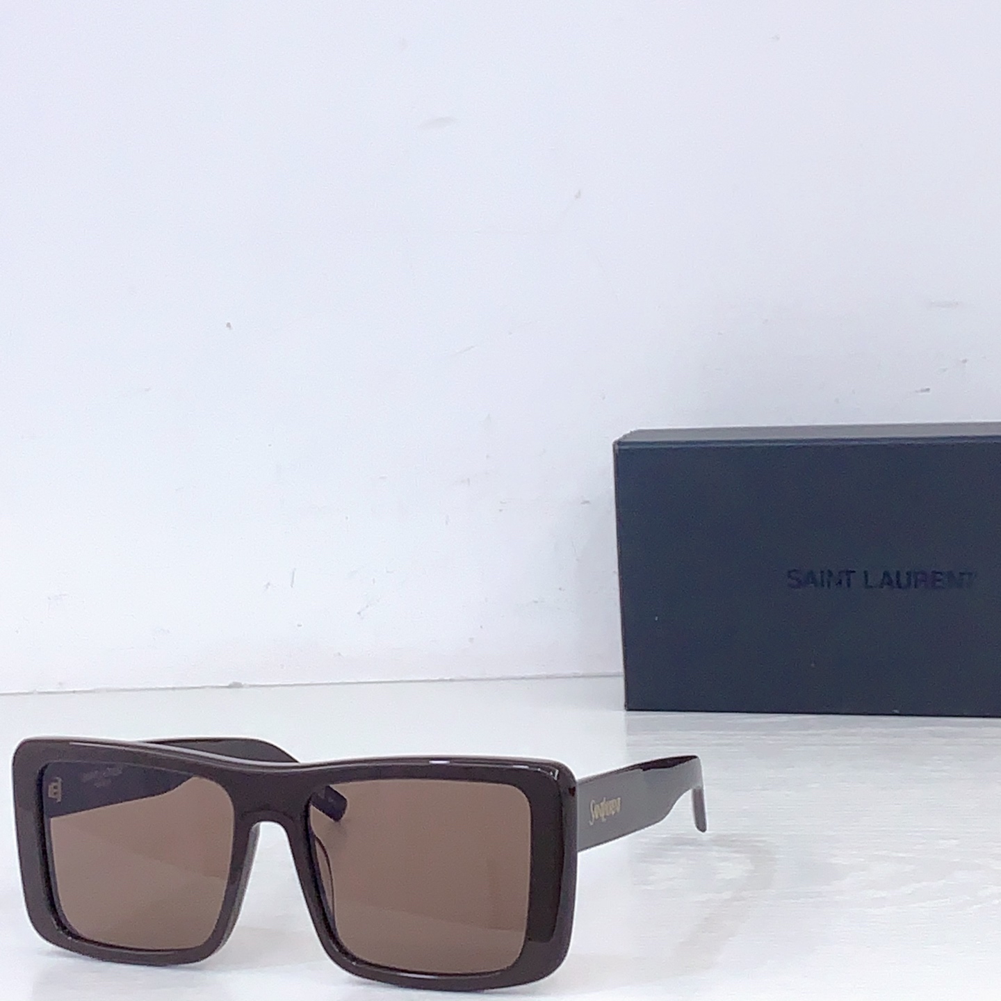 Saint Laurent SAINT LAUREN*