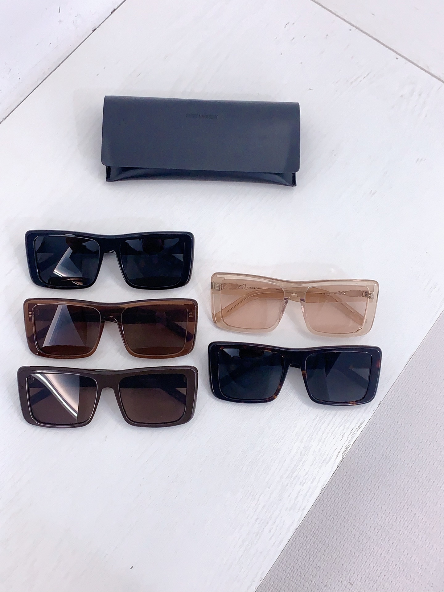 Saint Laurent SAINT LAUREN*