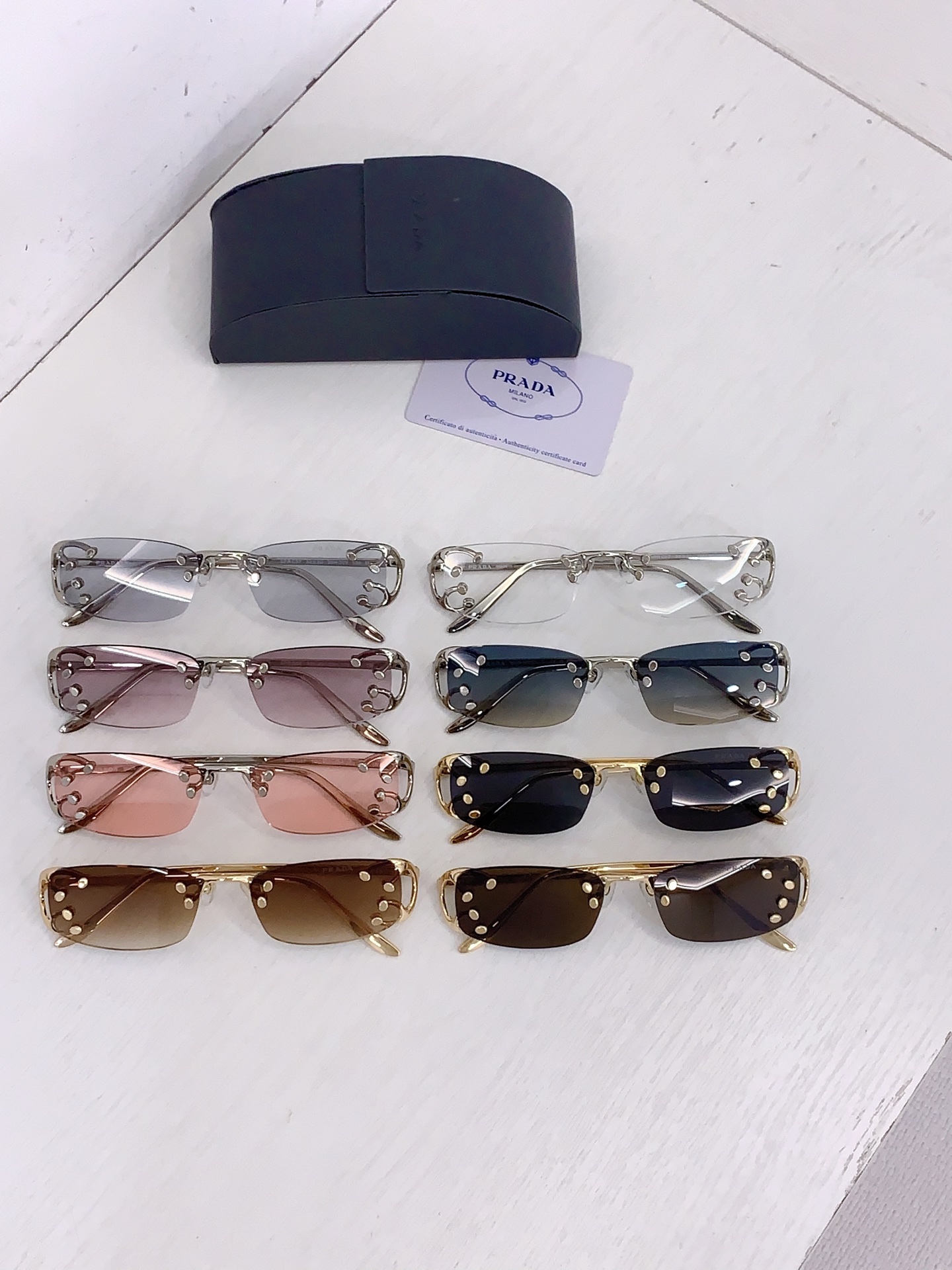 Prada PRAD*