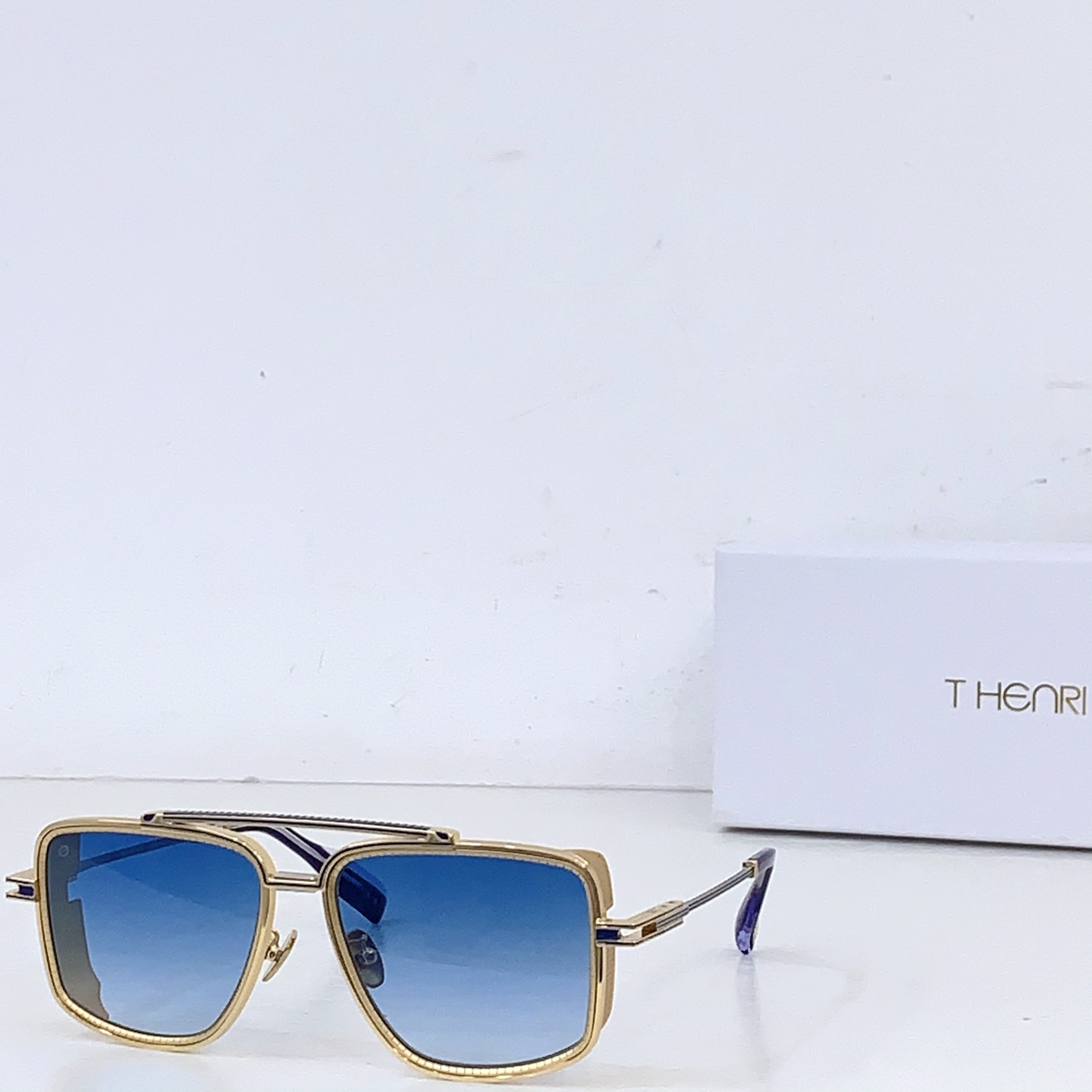 Unknown T-HENR*
