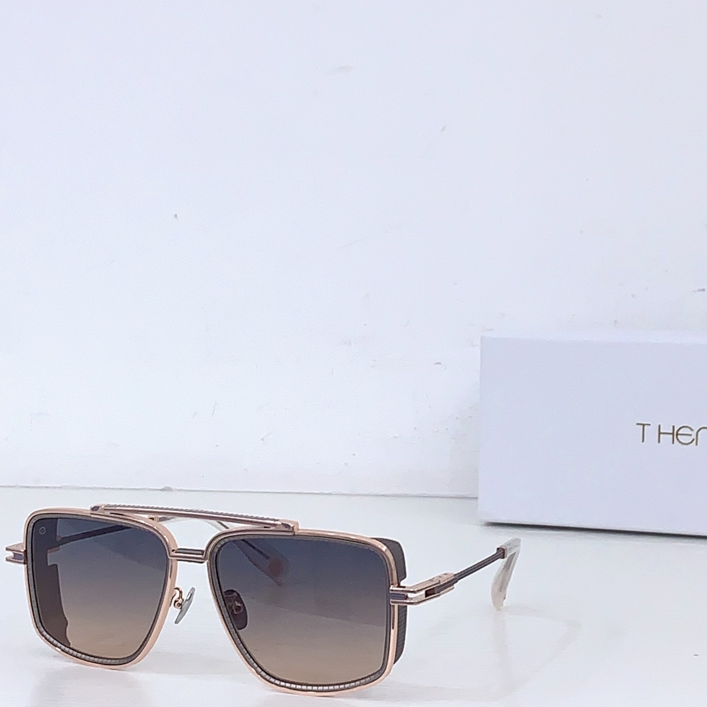 Unknown T-HENR*