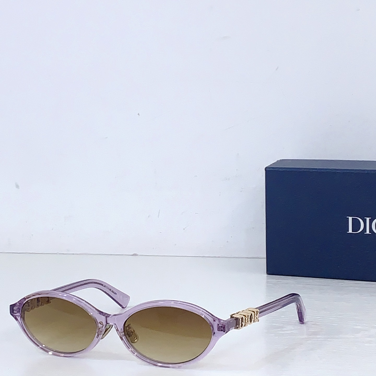 Dior DIO*