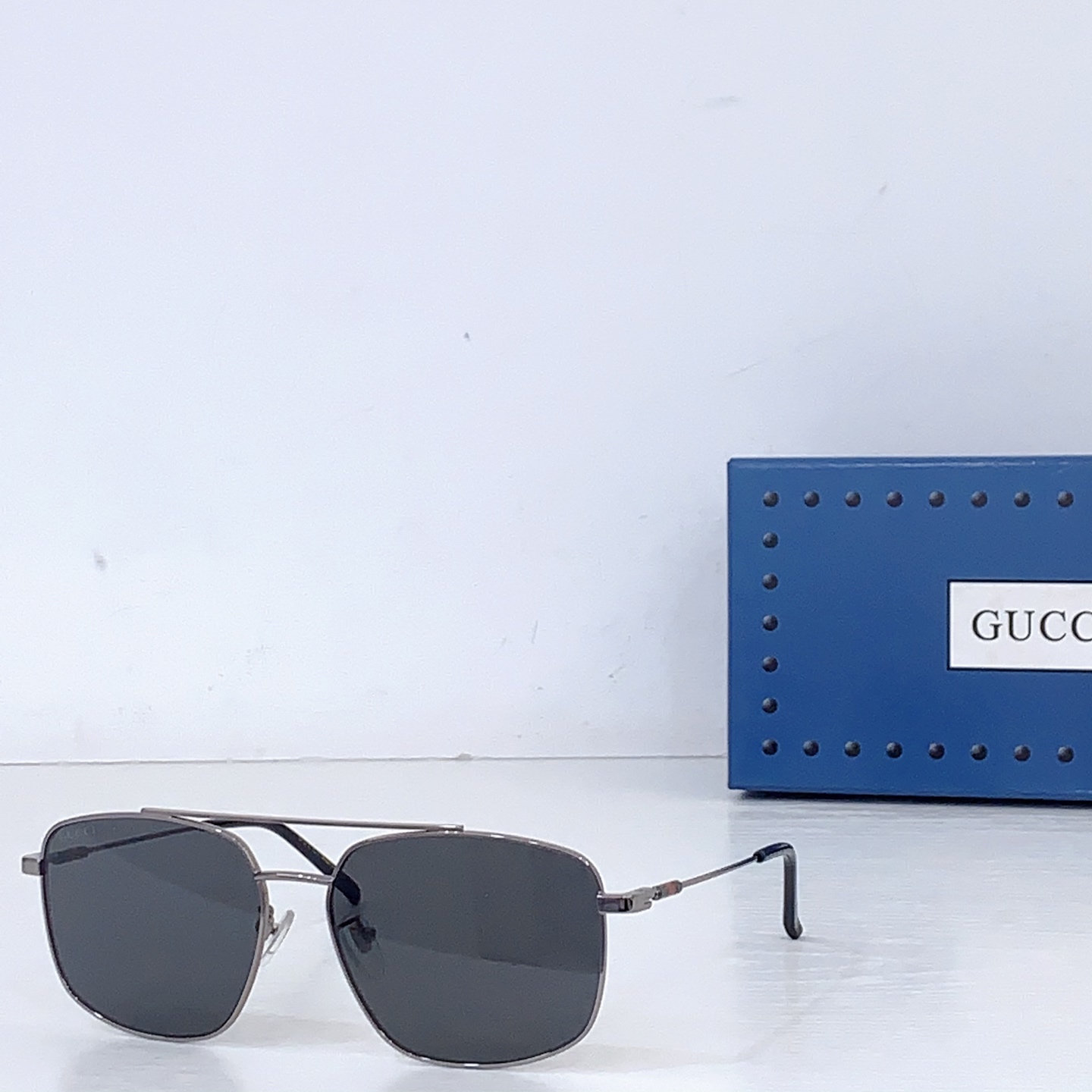 Gucci GUCC*