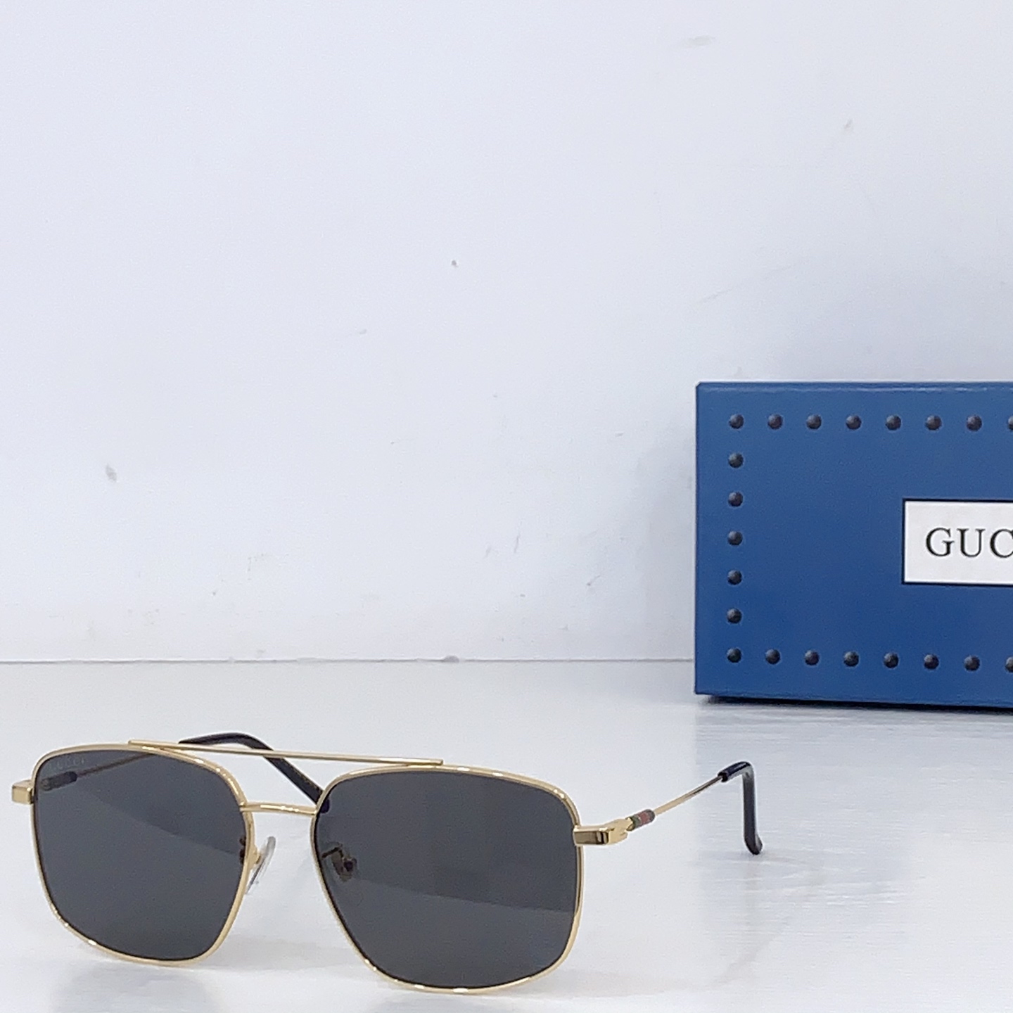 Gucci GUCC*