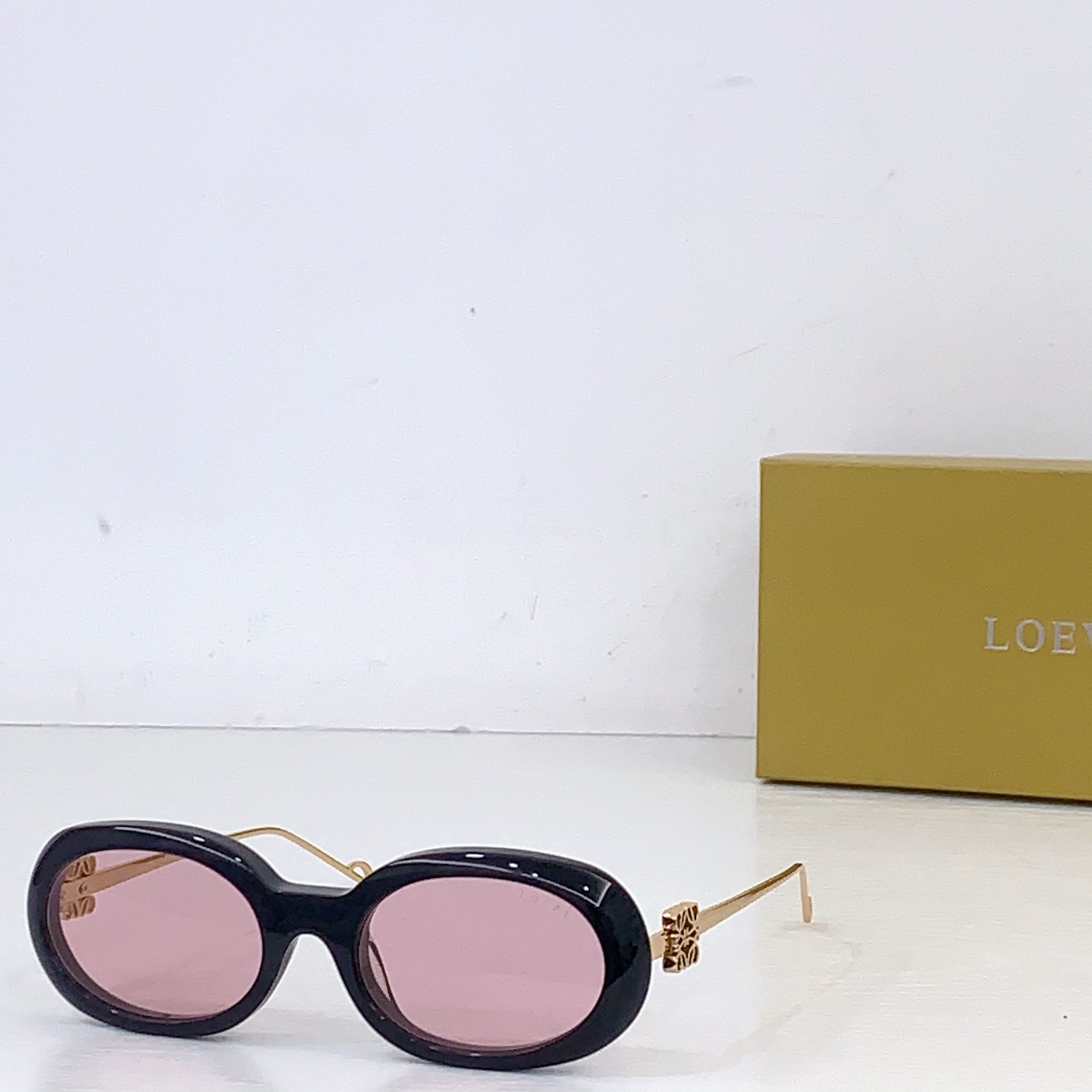 Loewe LOEW*