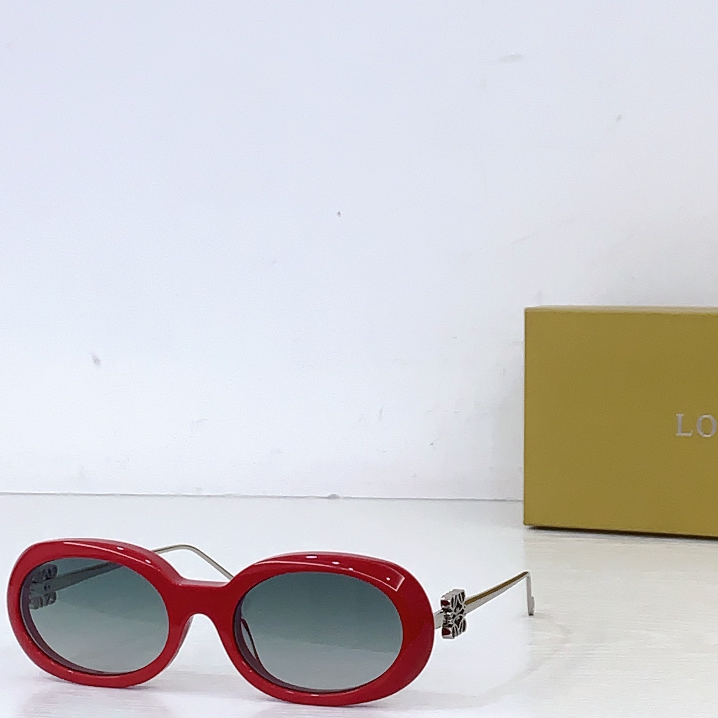 Loewe LOEW*