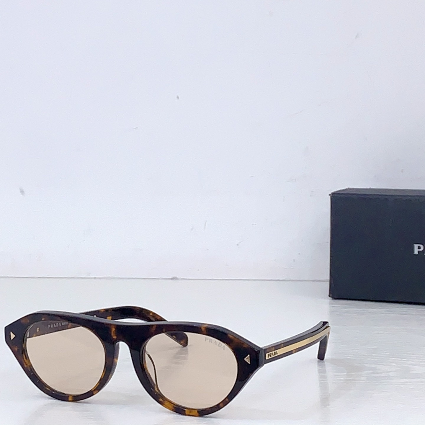 Prada PRAD* MODEL: PR B15S SIZE：51口20-145