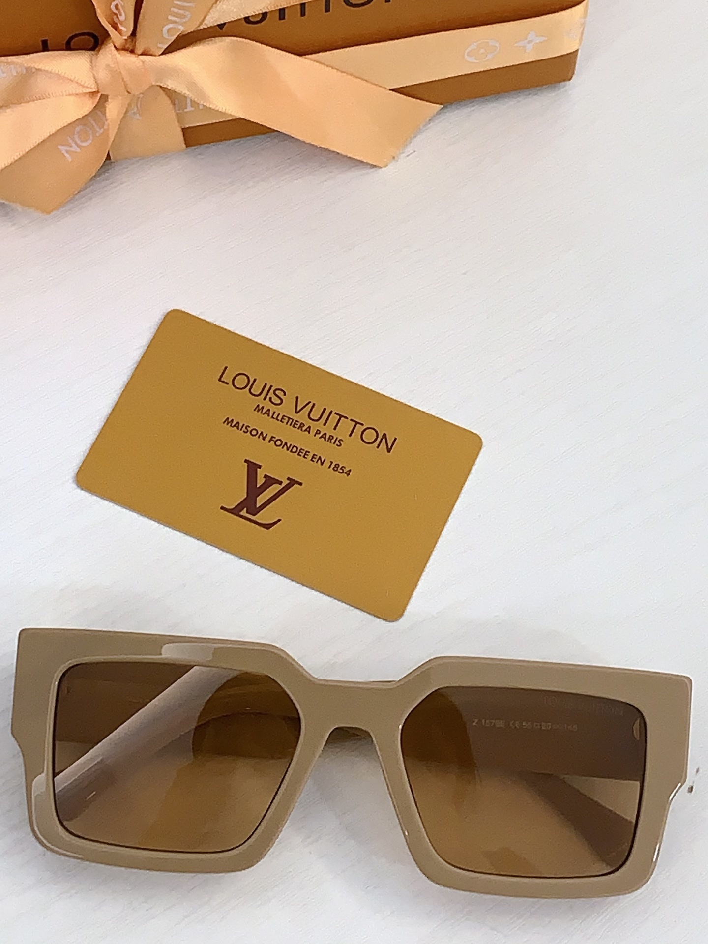 Louis Vuitton Louis Vuitto*