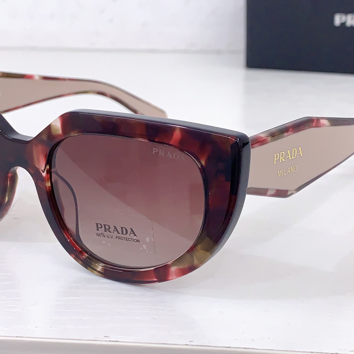 Prada PRAD*
