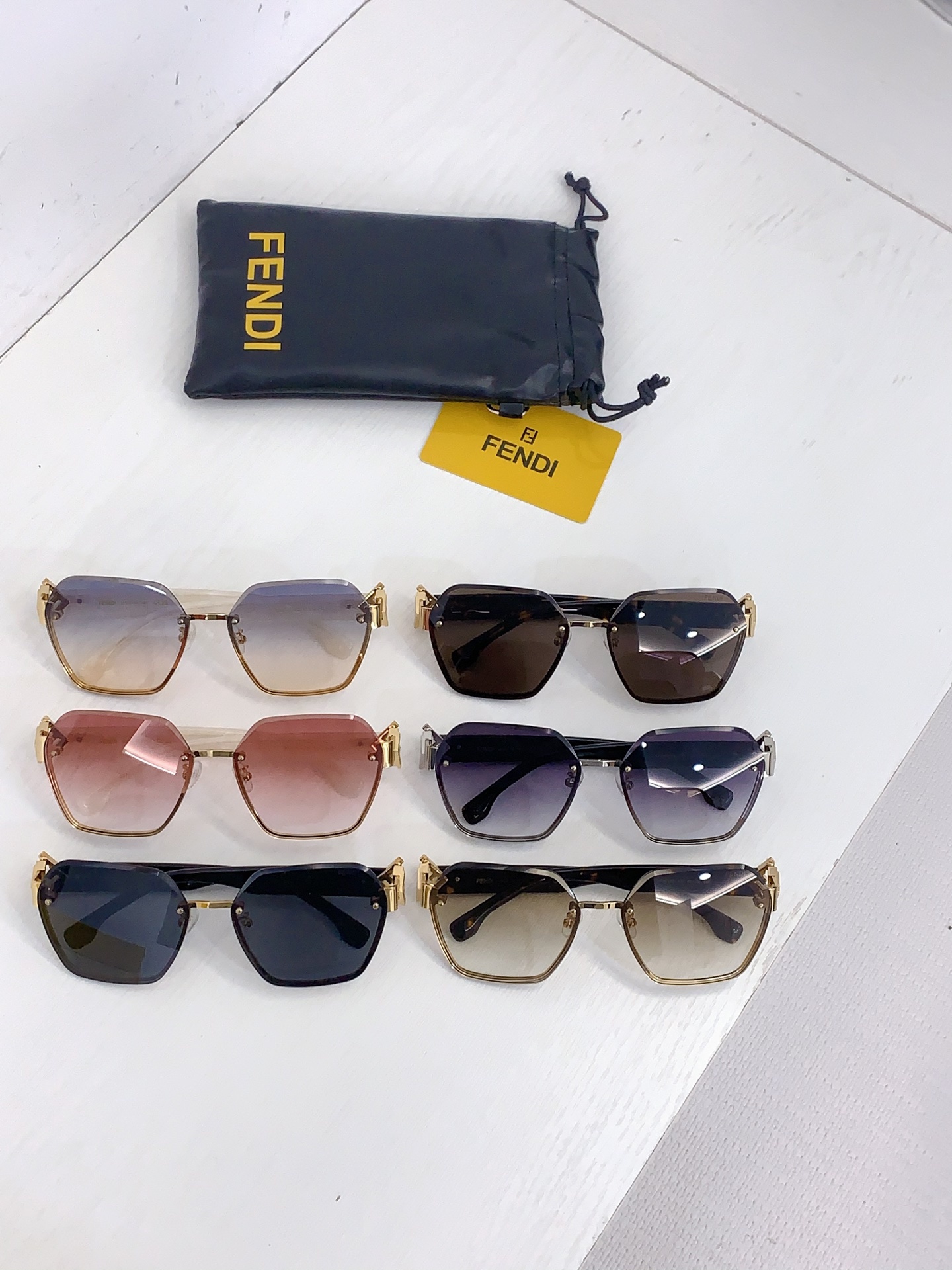Fendi FEND*