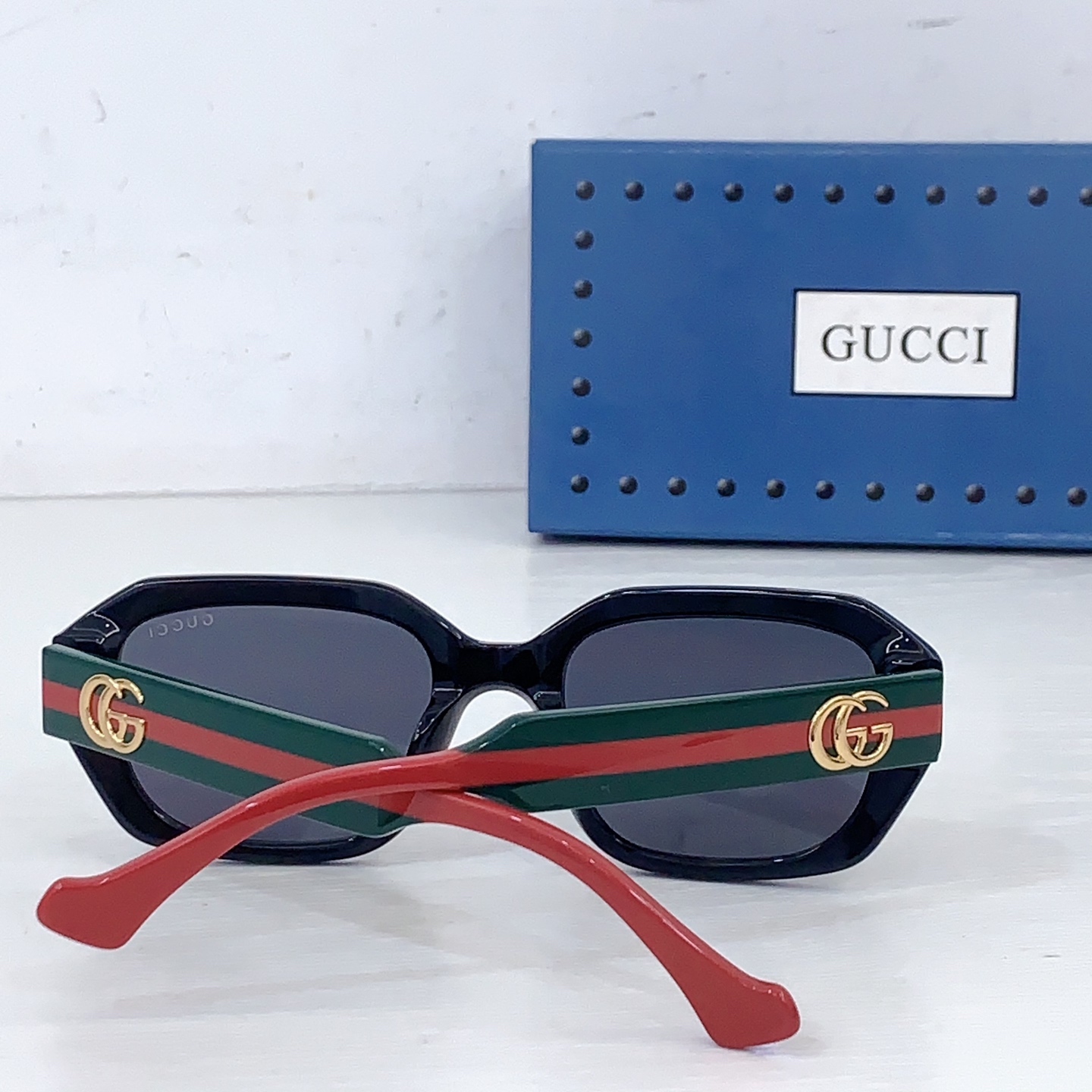 Gucci GUCC*