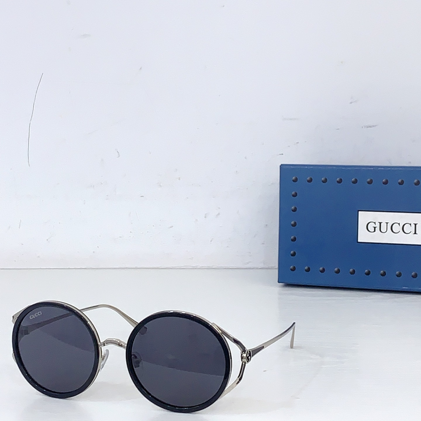 Gucci GUCC*