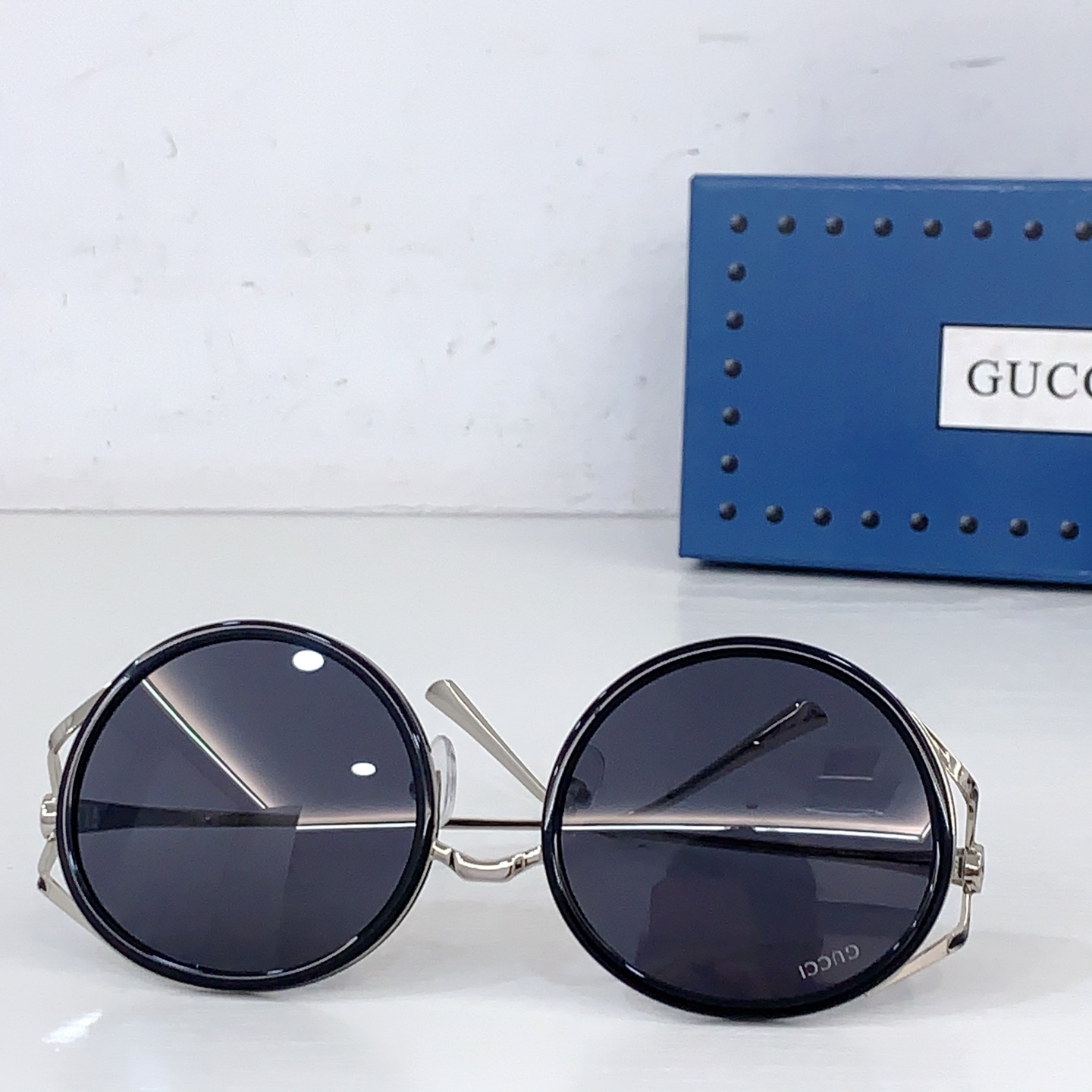 Gucci GUCC*
