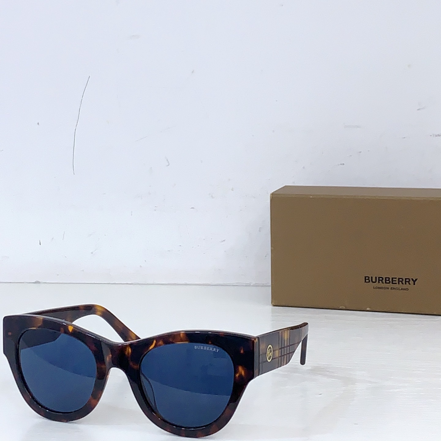 Burberry BURBERRY*MODEL：BE 4477