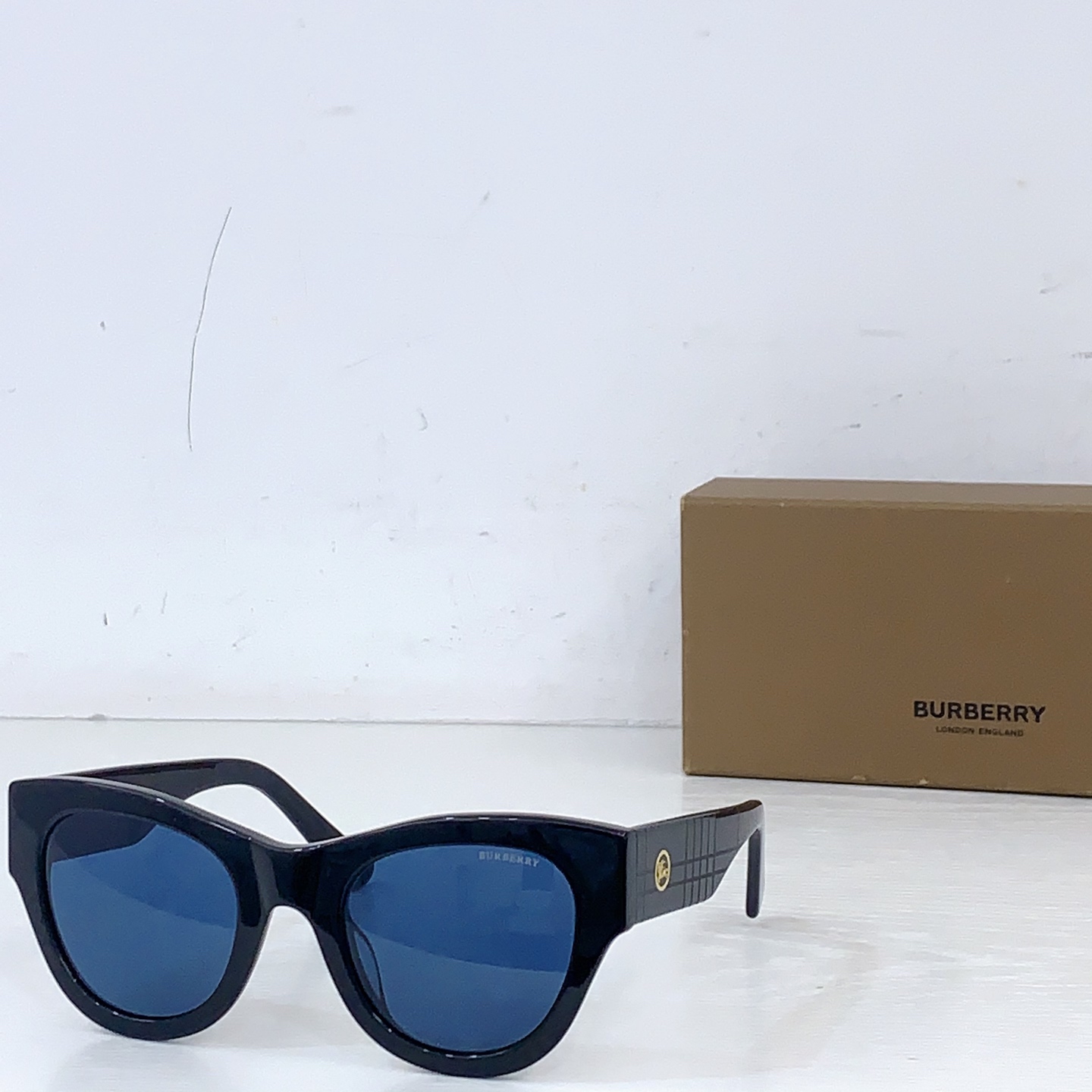 Burberry BURBERRY*MODEL：BE 4477