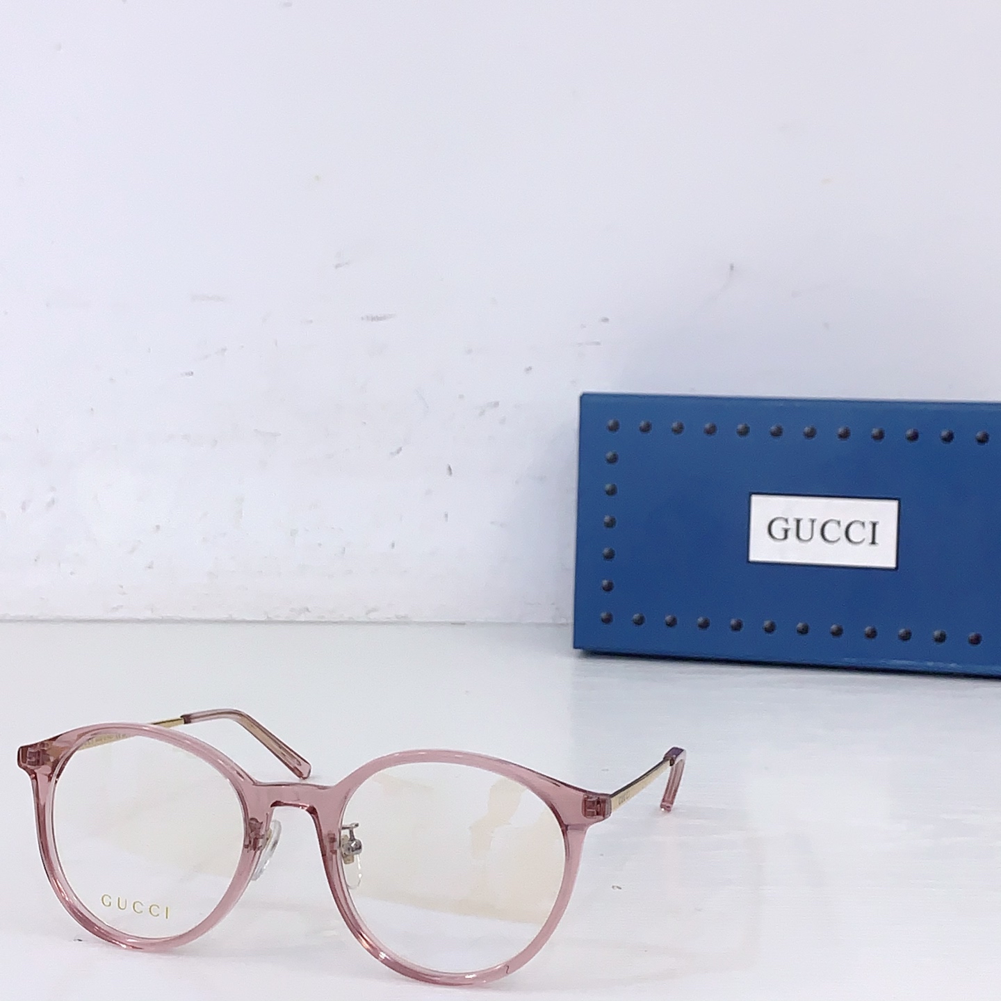 Gucci GUCC*