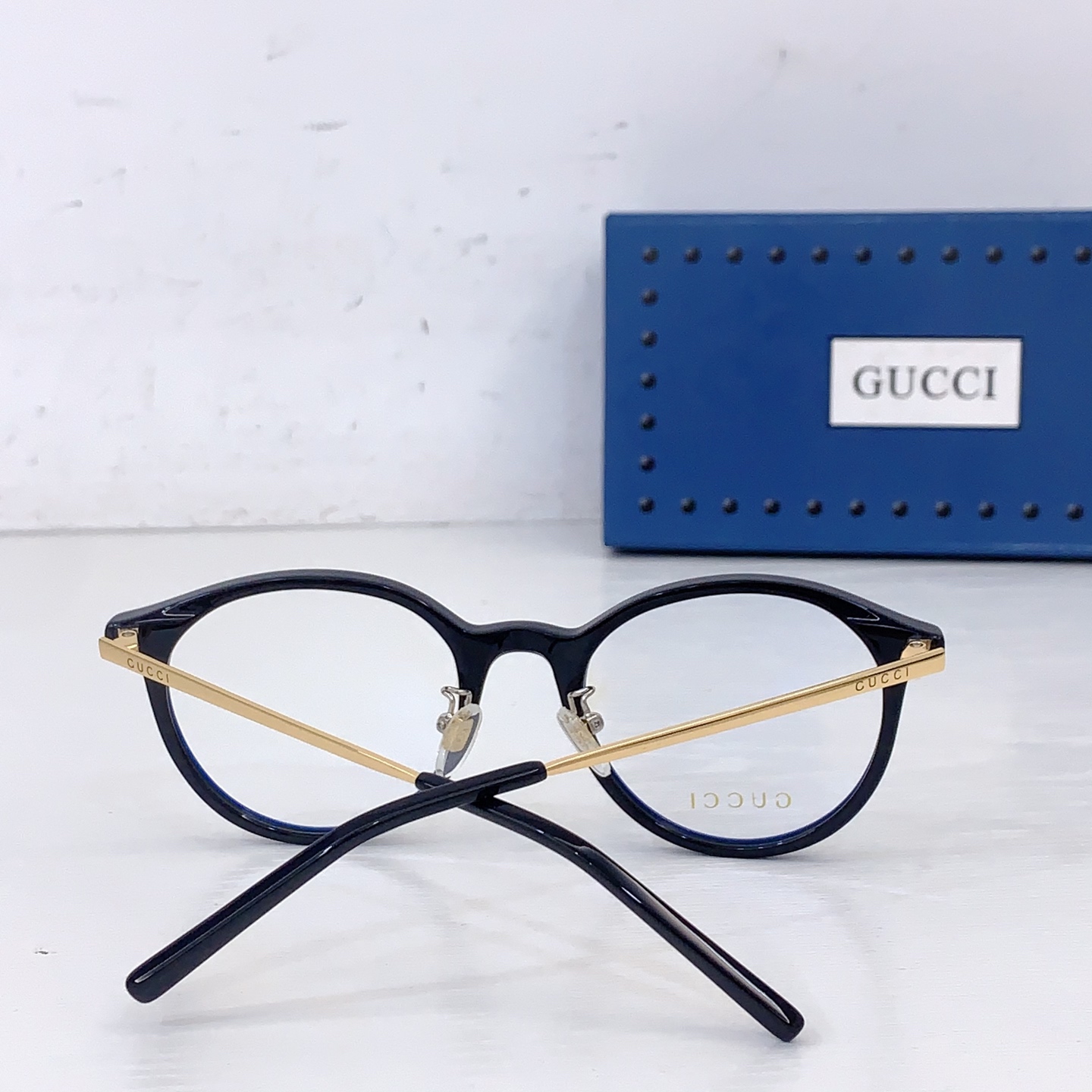 Gucci GUCC*