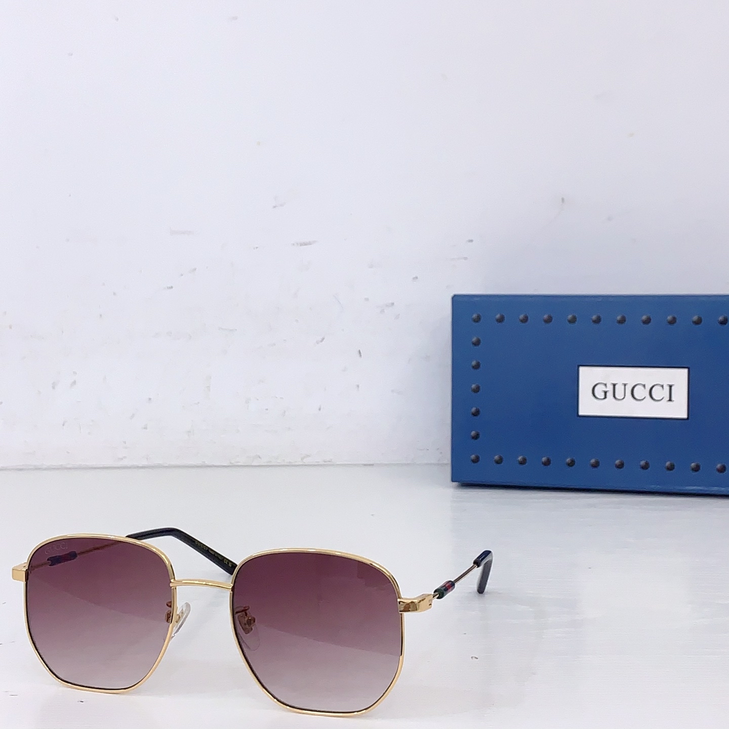 Gucci GUCC*
