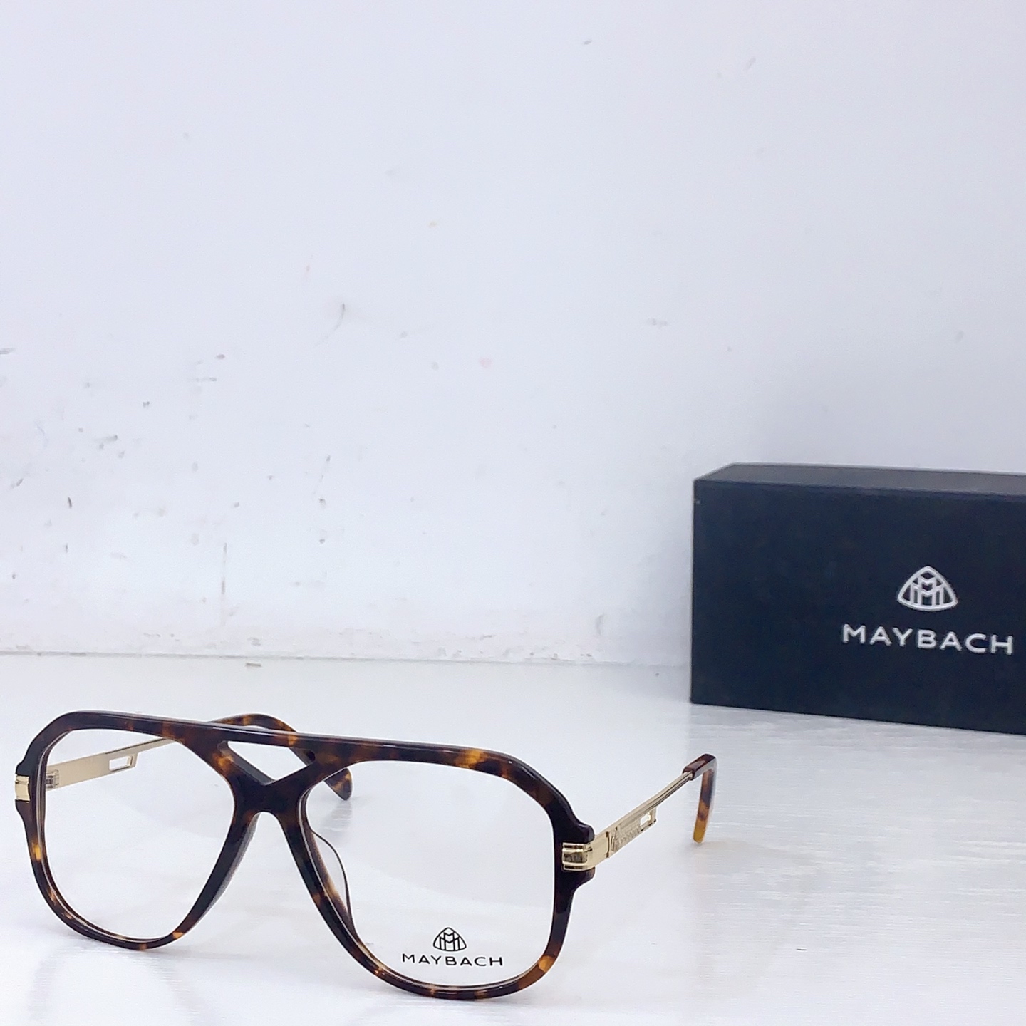 NO:828051,95 MAYBAC* MODEL: MG77 SIZE58 mouth 17- glasses, sunglasses, glasses1986090995 MAYBAC* MODEL:MG77 SIZE58口17- 眼镜墨镜太阳镜,眼镜,glasses