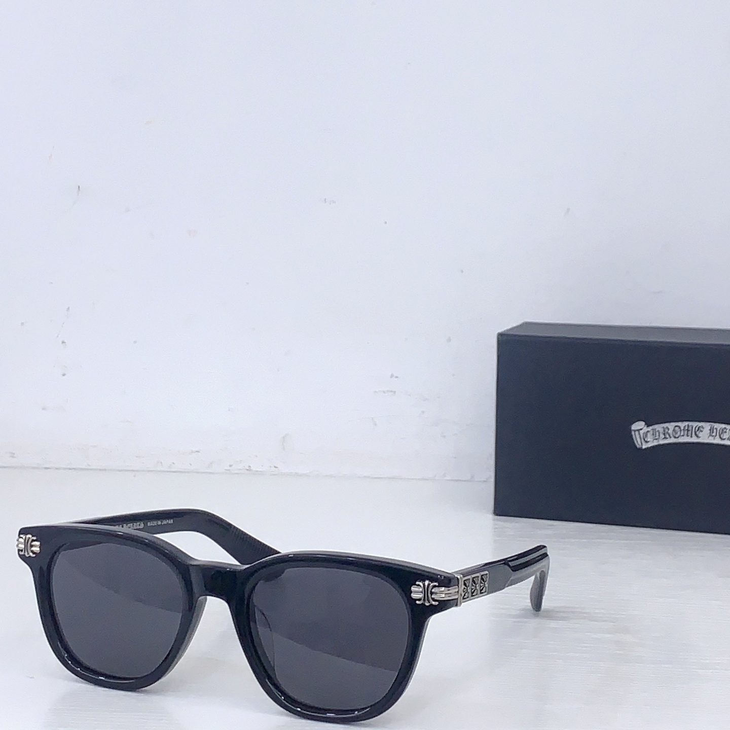 NO:827946,CHROME HEART*MODELSMOKE SHOWSIZE52 mouth 21-163 glasses sunglasses sunglasses, glasses, chrome hearts19860909CHROME HEART*MODELSMOKE SHOWSIZE52口21-163 眼镜墨镜太阳镜,眼镜,chrome hearts,glasses