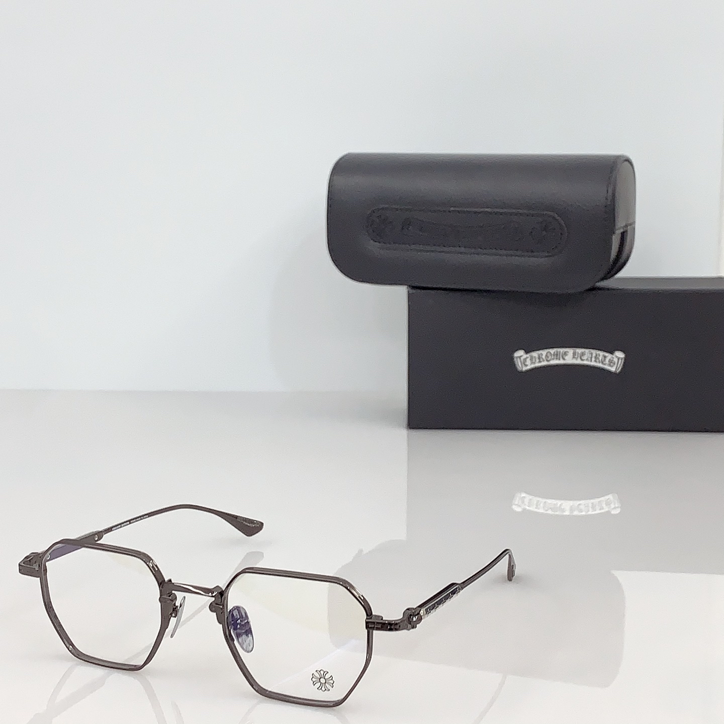 NO:950425,CHROME HEART* MODELLUMP- BS SIZE48 mouth 22- titanium glasses sunglasses, glasses, chrome hearts19860909CHROME HEART* MODELLUMP- BS SIZE48口22- 钛眼镜墨镜太阳镜,眼镜,chrome hearts,glasses