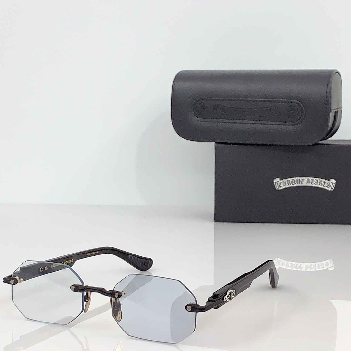 NO:950414,Original version!  !  CHROME HEART's exclusive customized model DEEP II perfectly replicates the luxury brand's temperament, high-end series SIZE: 57-21-151 color-changing glasses, sunglasses, sunglasses, glasses, chrome hearts19860909原版！！CHROME HEART专属定制款 DEEP II 完美复刻奢华大牌气质 高定系列 SIZE:57-21-151 变色眼镜墨镜太阳镜,眼镜,chrome hearts,glasses
