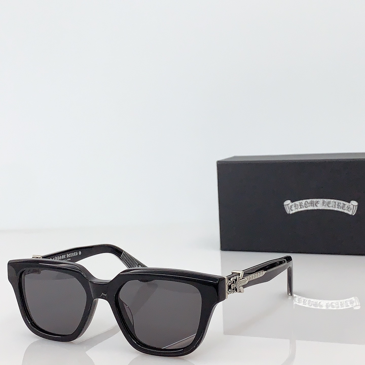 NO:954331,CHROME HEART* MODELVAGILLIONAIRE II SIZE54 mouth 19-152 glasses, sunglasses, sunglasses, glasses, chrome hearts19860909CHROME HEART* MODELVAGILLIONAIRE II SIZE54口19-152 眼镜墨镜太阳镜,眼镜,chrome hearts,glasses