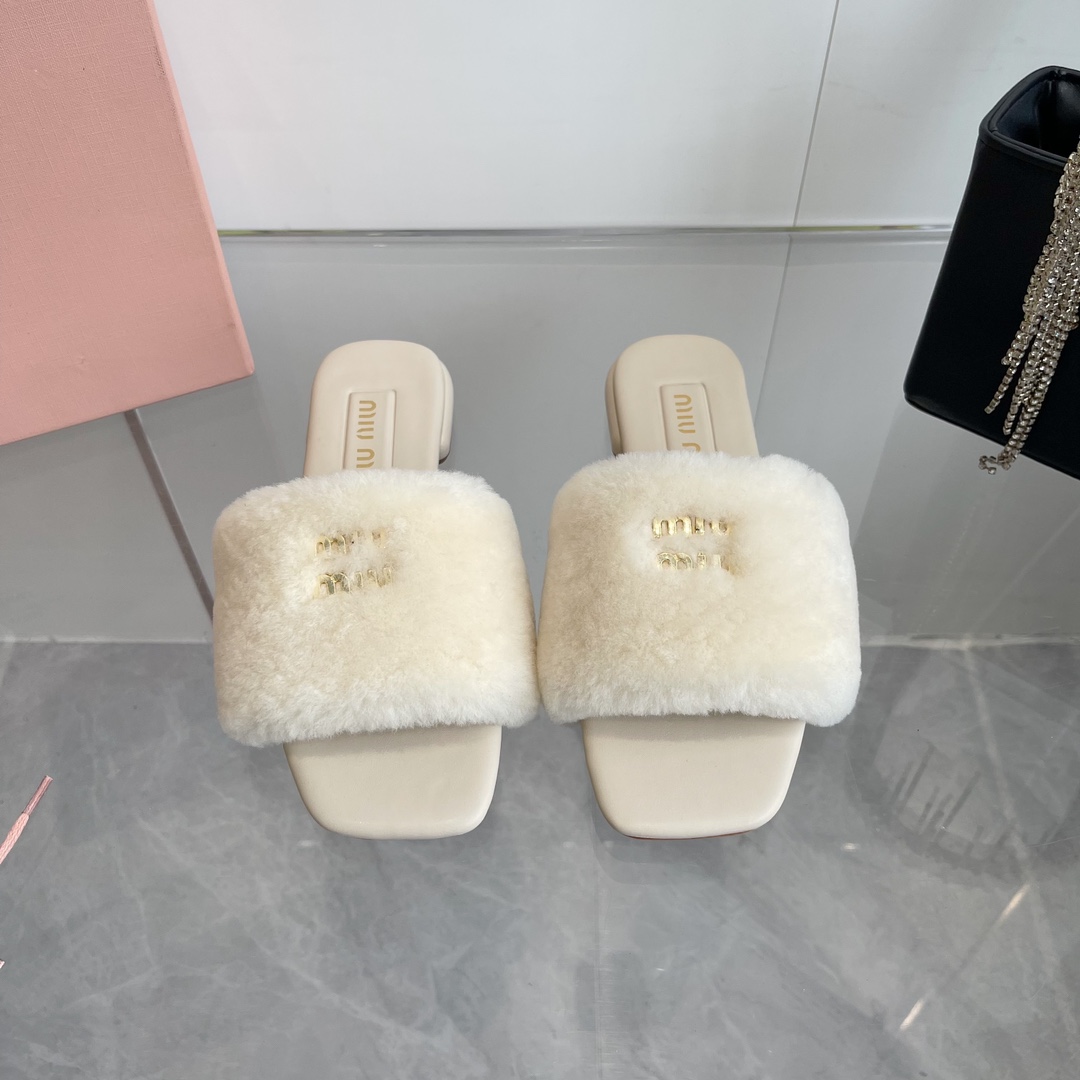 MiuMiu Shoes Slippers Genuine Leather Sheepskin Wool Fall/Winter Collection