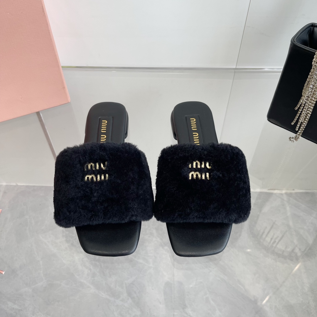 MiuMiu Shoes Slippers Genuine Leather Sheepskin Wool Fall/Winter Collection