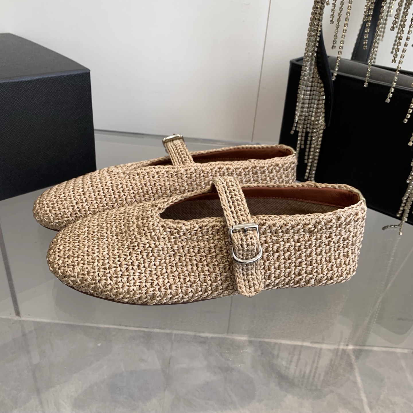 ALAIA 25AW Ballet Flats - French Elegance, Sweet & Cool Style 4 i1740554841439 1238 0 1