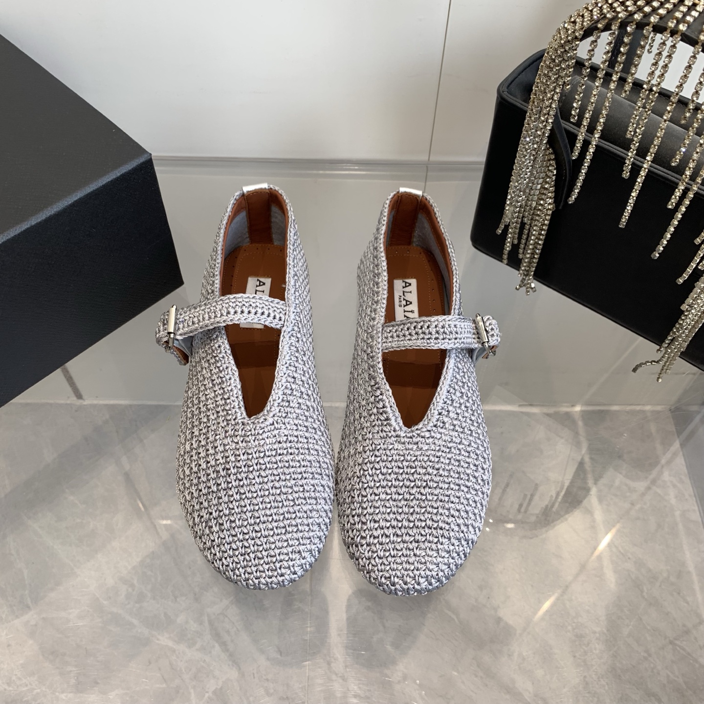 NO:229212,ALAIA Ballet Top Version French Elegance Sweet and Cool Ballet Style Romantic and Charming Super Comfortable and versatile Upper ZP Wool Braided Inside Imported Sheepskin Outsole ZP Customized Replica Outsole Size35-39 (40.41.42 Order), Ballet Shoes, alaia, sheepskin19860909ALAIA 芭蕾舞 顶级版本 法式优雅 甜酷芭蕾风 浪漫又迷人 超级舒适百搭 鞋面ZP羊毛线编织 内里进口羊皮 大底ZP定制复刻大底 Size35-39（40.41.42 订）,芭蕾舞鞋,alaia,sheepskin,Women's Shoes