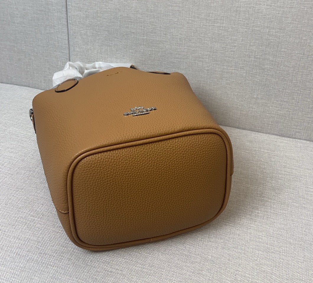 Coach ～Coach四月新款cR168