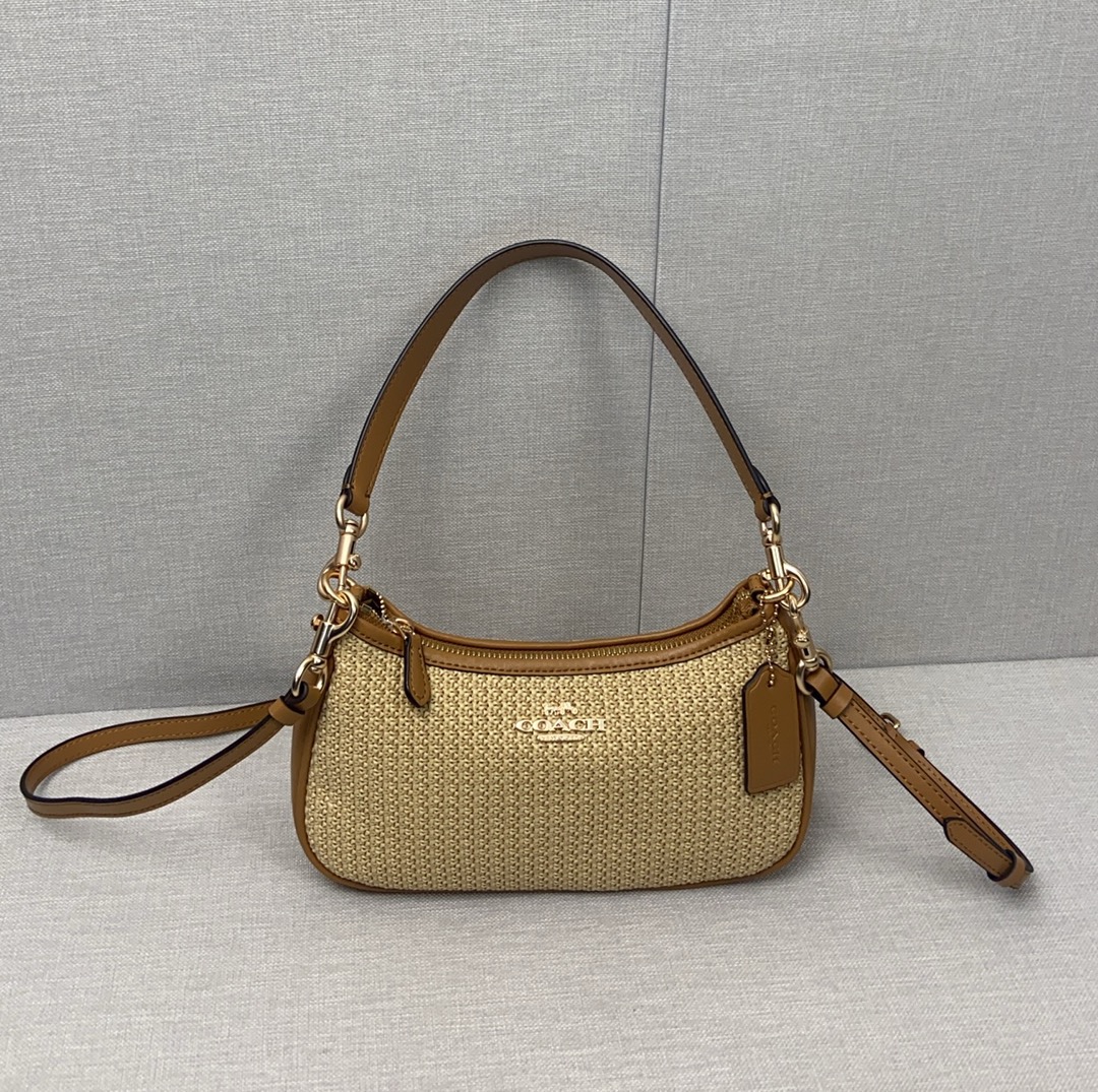 Coach ～5月新品 Coach CR350 玩转这个夏天Soft 有氛围感夏日去度假海边拍照非常出片应景触感