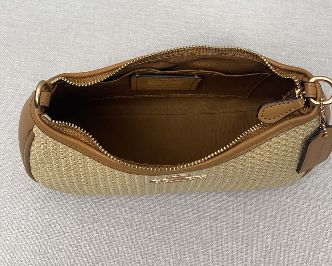 Coach ～5月新品 Coach CR350 玩转这个夏天Soft 有氛围感夏日去度假海边拍照非常出片应景触感
