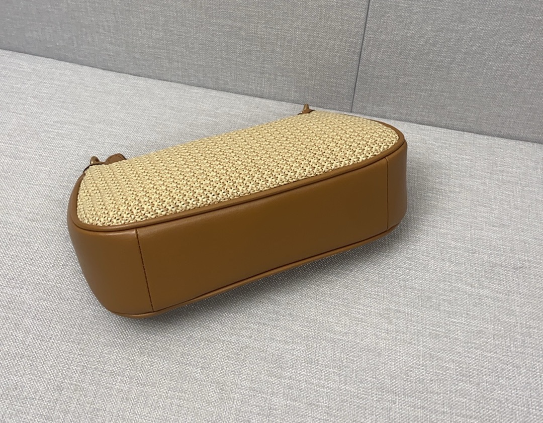 Coach ～5月新品 Coach CR350 玩转这个夏天Soft 有氛围感夏日去度假海边拍照非常出片应景触感