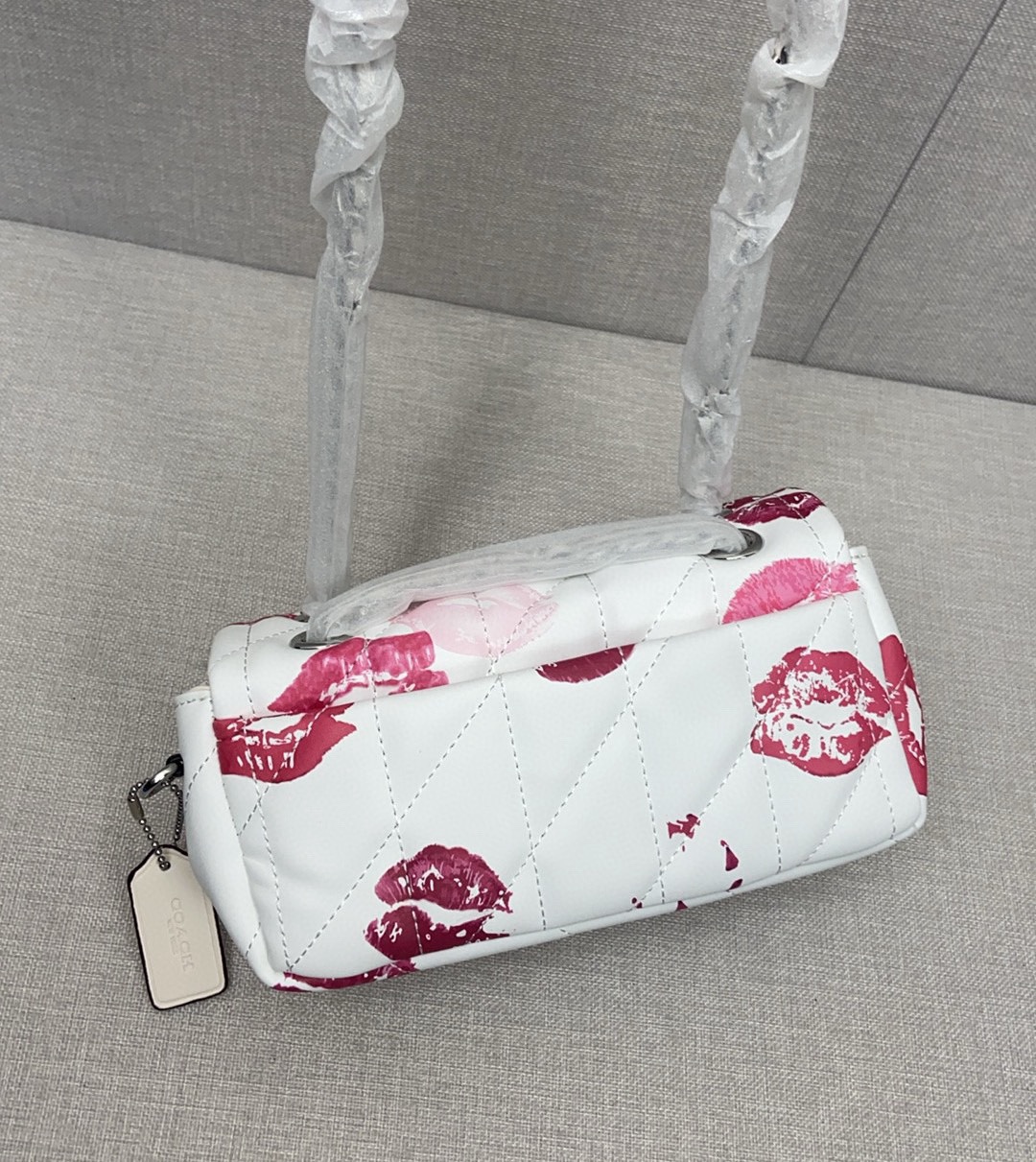 Coach Coach白色5月新品 CR114