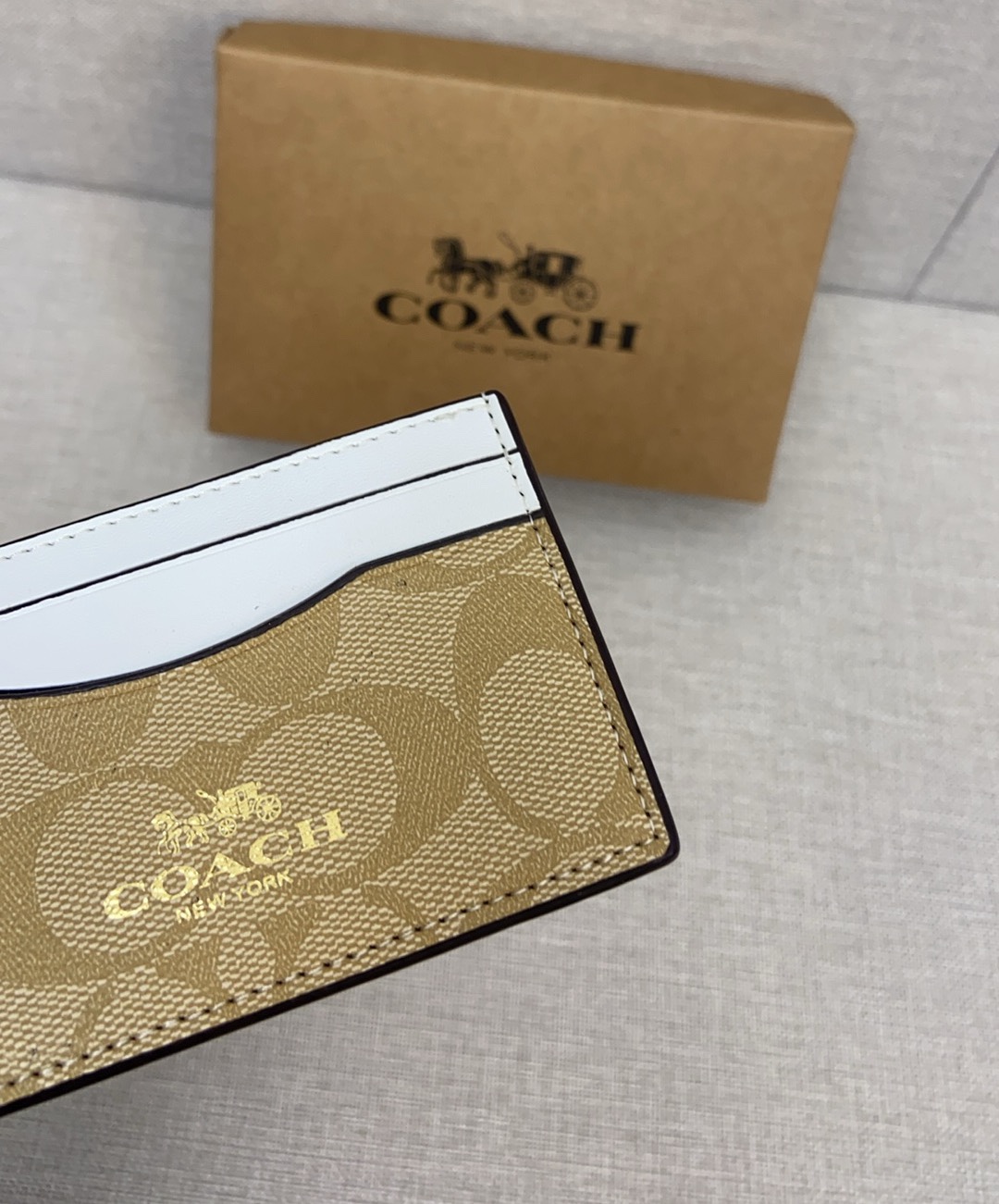 Coach 新款coach卡包F57312/63279放零钱放卡放硬币。多功能哦。尺寸10 7左右