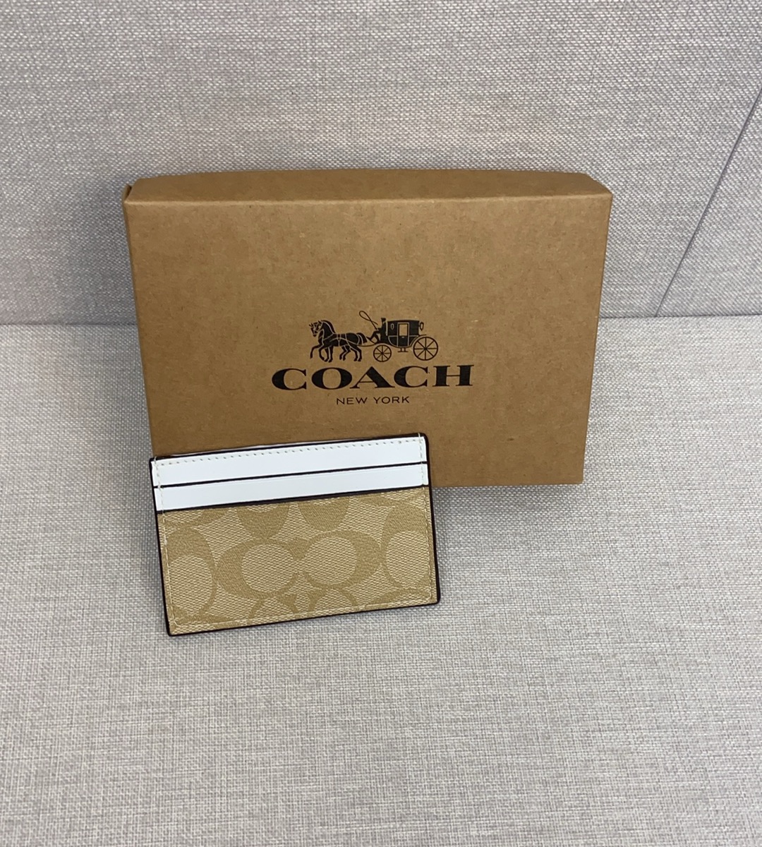 Coach 新款coach卡包F57312/63279放零钱放卡放硬币。多功能哦。尺寸10 7左右
