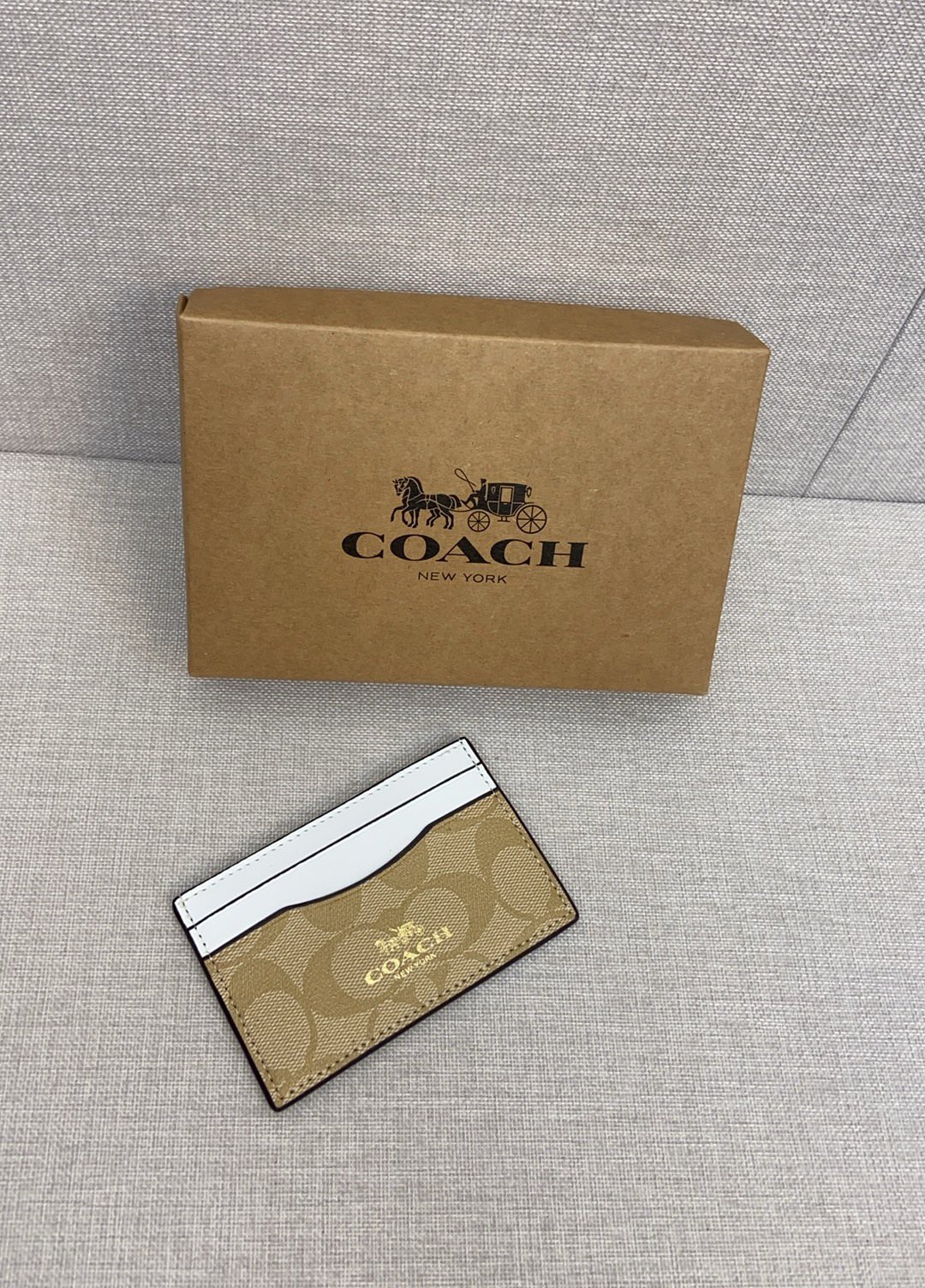 Coach 新款coach卡包F57312/63279放零钱放卡放硬币。多功能哦。尺寸10 7左右
