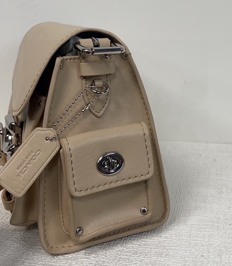 Coach 一月新品CT721 Coach也有机车风