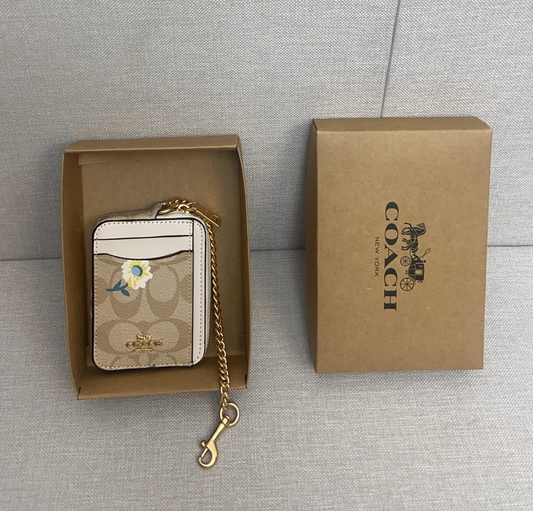 Coach Coach 9月新品 链条小卡包一共12个配色