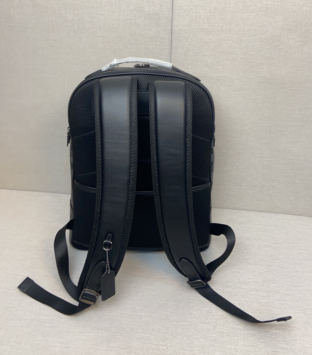 Coach CL962两色 ，双肩背包印花休闲真皮配织物2个信用卡槽2个插笔袋附拉绳扣条带内置拉链袋和多功能袋内置数码产品袋