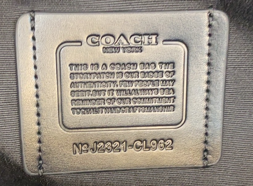 Coach CL962两色 ，双肩背包印花休闲真皮配织物2个信用卡槽2个插笔袋附拉绳扣条带内置拉链袋和多功能袋内置数码产品袋