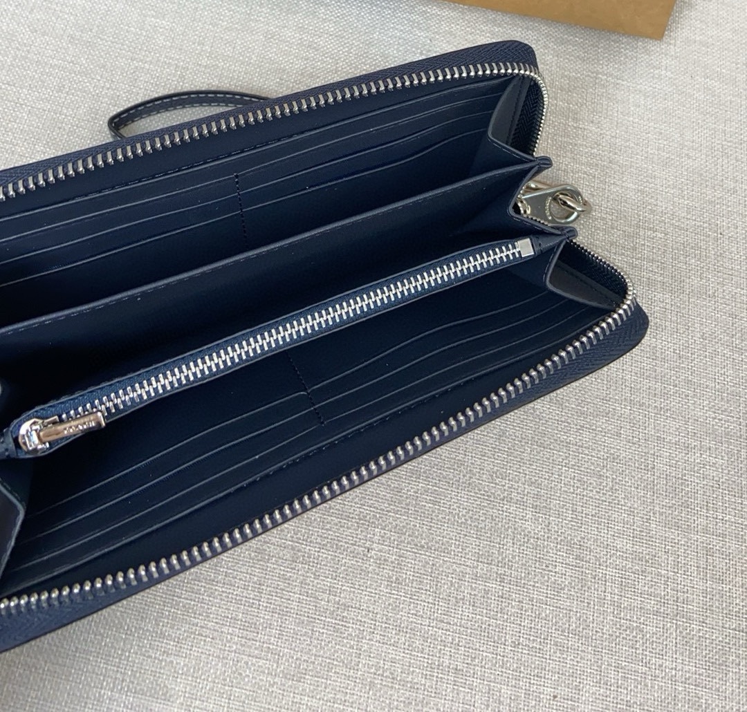 Coach Coach nolita 24年新款