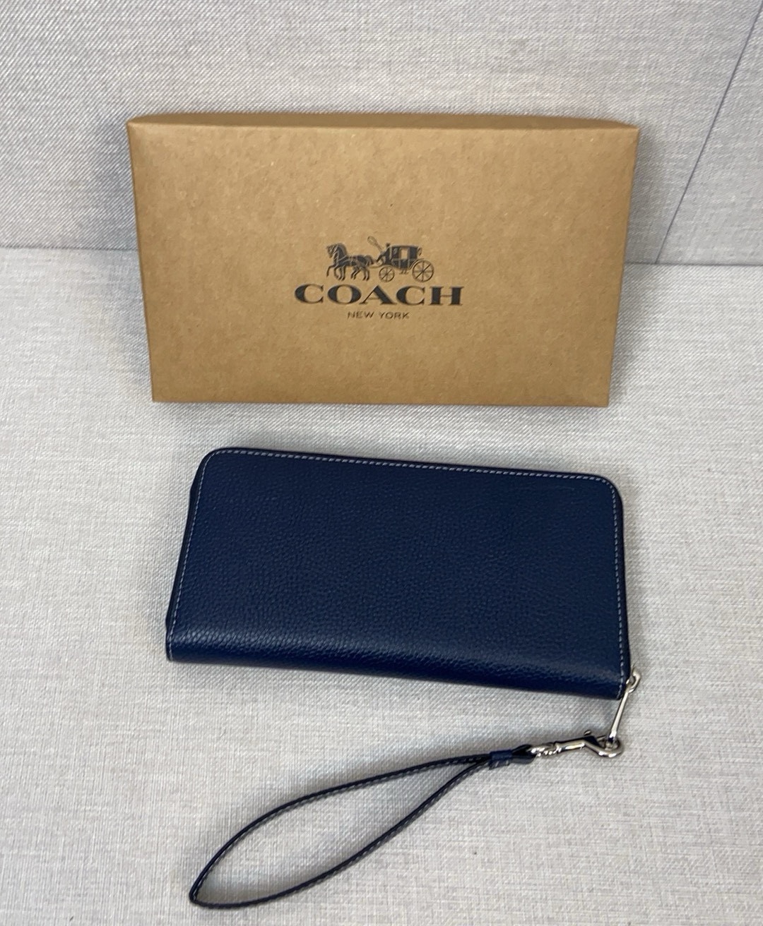 Coach Coach nolita 24年新款